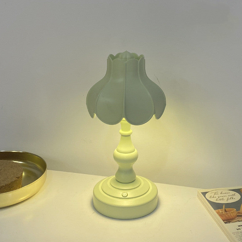 European Lotus Usb Charging Night Light Nostalgic Mediterranean Bedroom Bedside Lamp Mini Contracted Led Desk Lamp Decoration