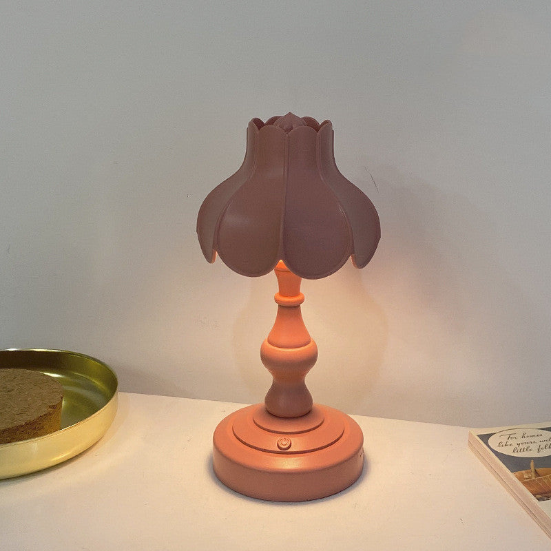European Lotus Usb Charging Night Light Nostalgic Mediterranean Bedroom Bedside Lamp Mini Contracted Led Desk Lamp Decoration