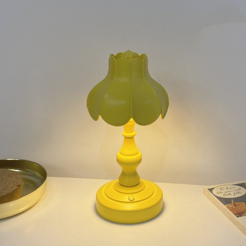 European Lotus Usb Charging Night Light Nostalgic Mediterranean Bedroom Bedside Lamp Mini Contracted Led Desk Lamp Decoration