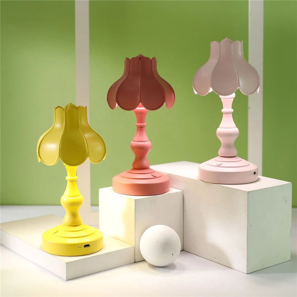 European Lotus Usb Charging Night Light Nostalgic Mediterranean Bedroom Bedside Lamp Mini Contracted Led Desk Lamp Decoration