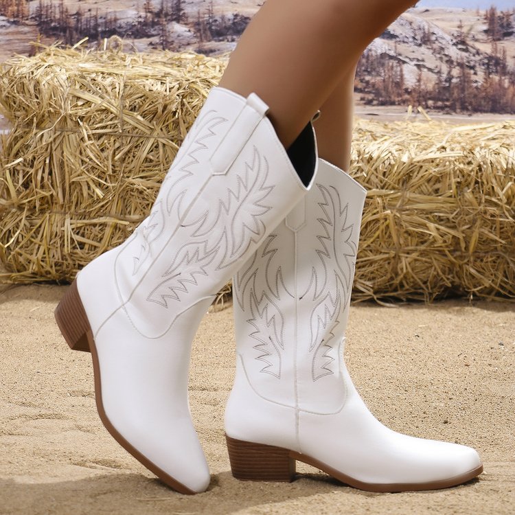 Vintage Tribal Pattern Chunky Heel Ankle Boots for Women with Embroidery Round Toe Martin Boots