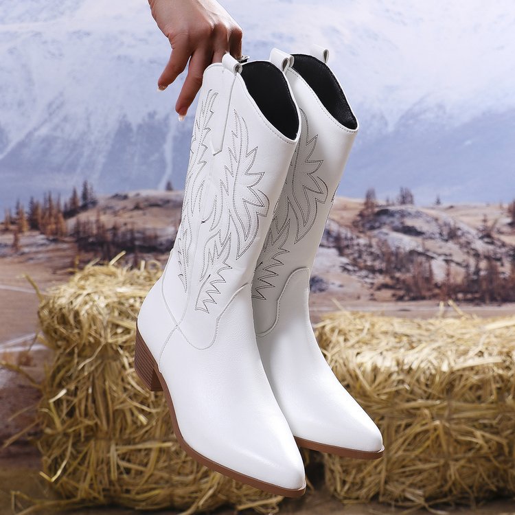 Vintage Tribal Pattern Chunky Heel Ankle Boots for Women with Embroidery Round Toe Martin Boots