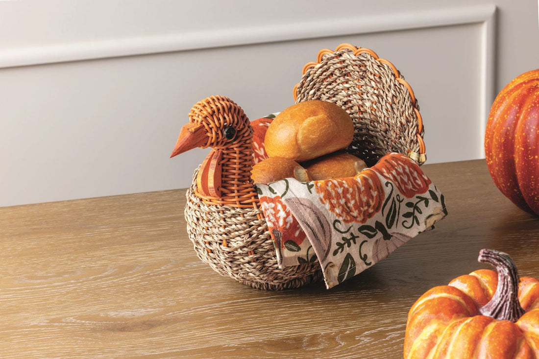 Seagrass Turkey Basket with Flour Sack Towel