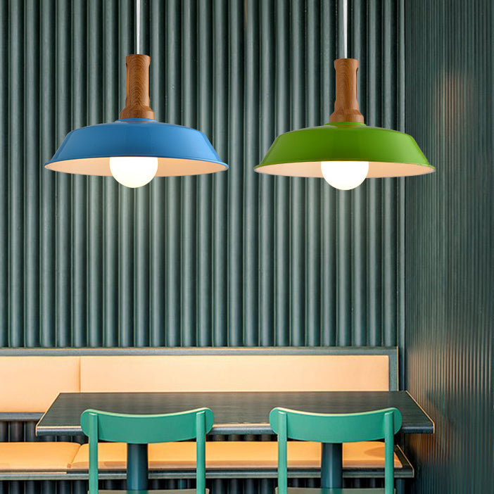 Ava's Versatile Retro Pendant Light