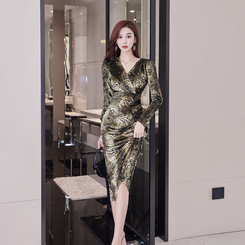 Pleuche Dress Women's Long Sleeve V-neck Slim-fit One-step Skirt