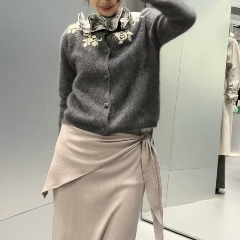 Gray Round Neck Knit Cardigan with Vintage Embroidery Fashionable High-End Embroidered Long Sleeve Wool Cardigan for Women