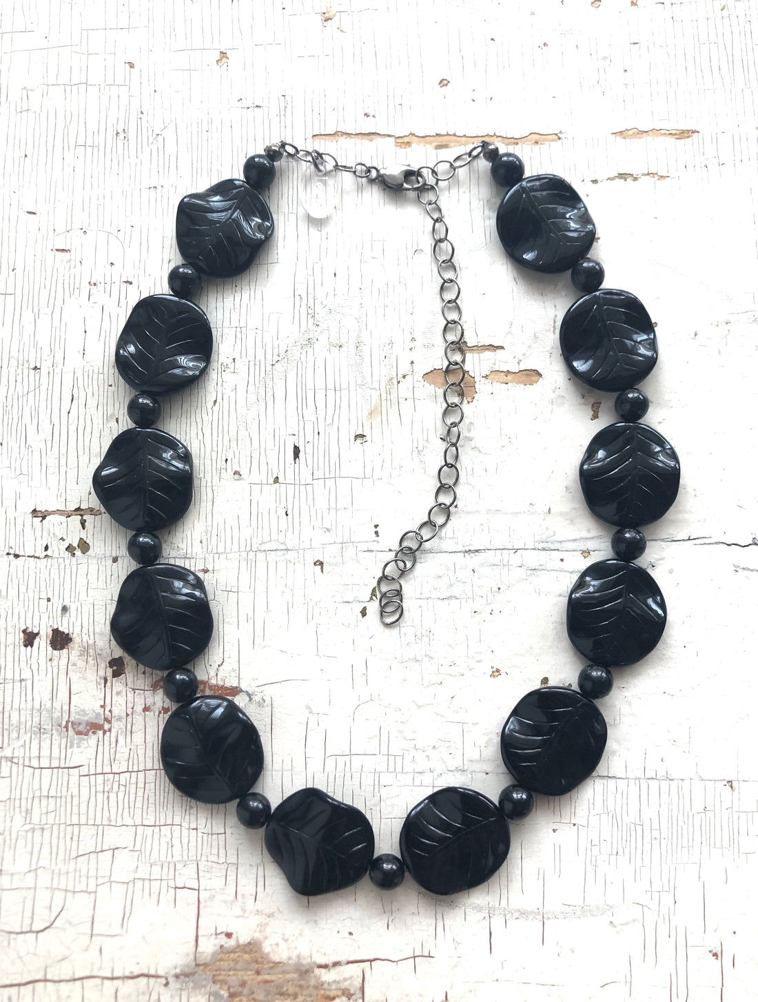 Black Carved Leaves Beaded Marco Necklace