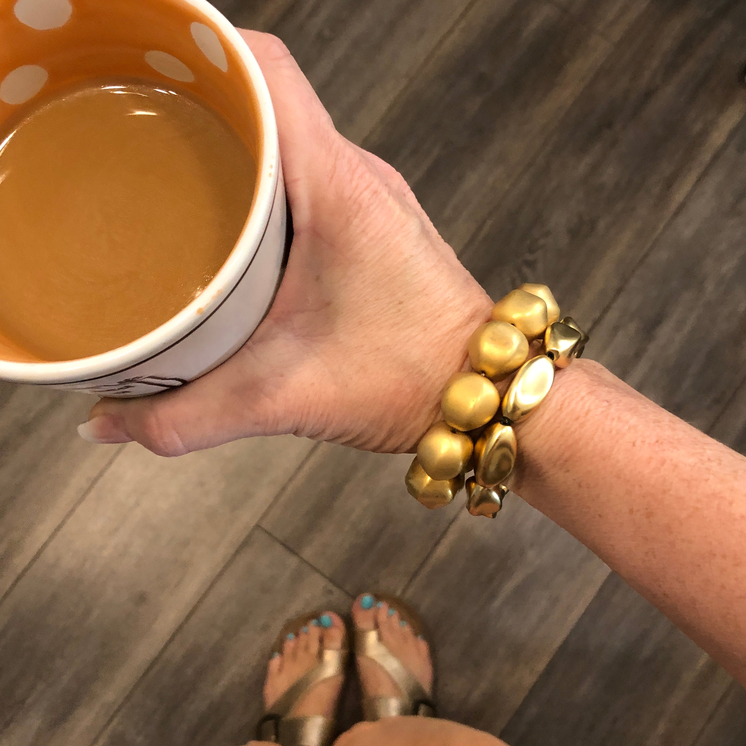 Gilt Matte Gold Stretch Bracelet