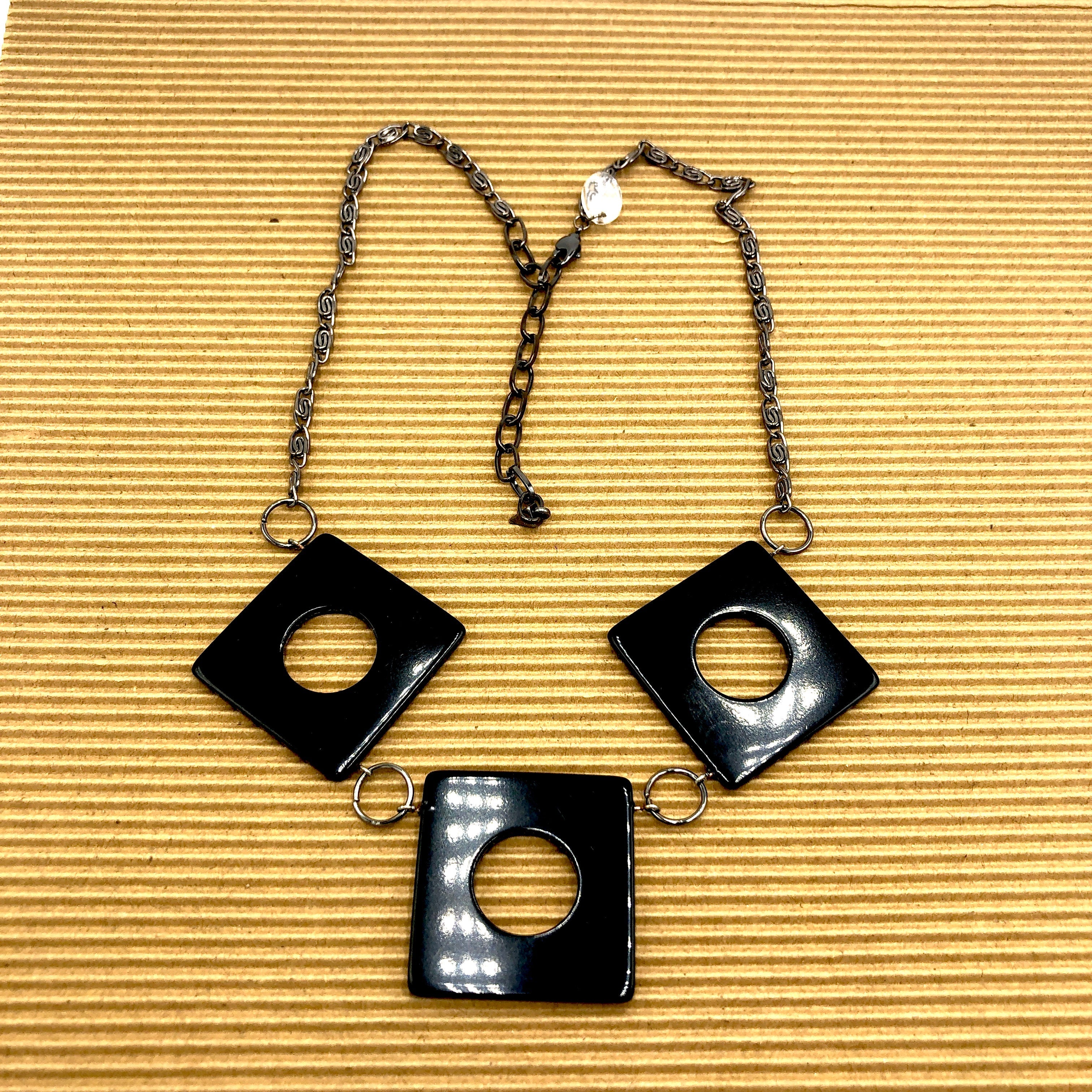 Black & Figaro Chain Necklace