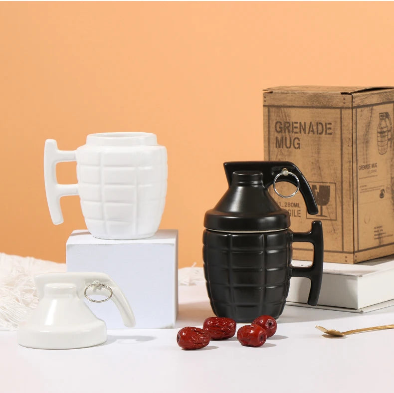 Retro Pop Art Ceramic Grenade Mug with Lid
