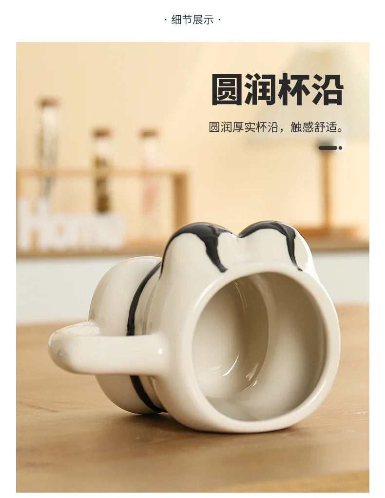 "The Pin-Up Silhouette" Ceramic Body Art Mug (380ml)