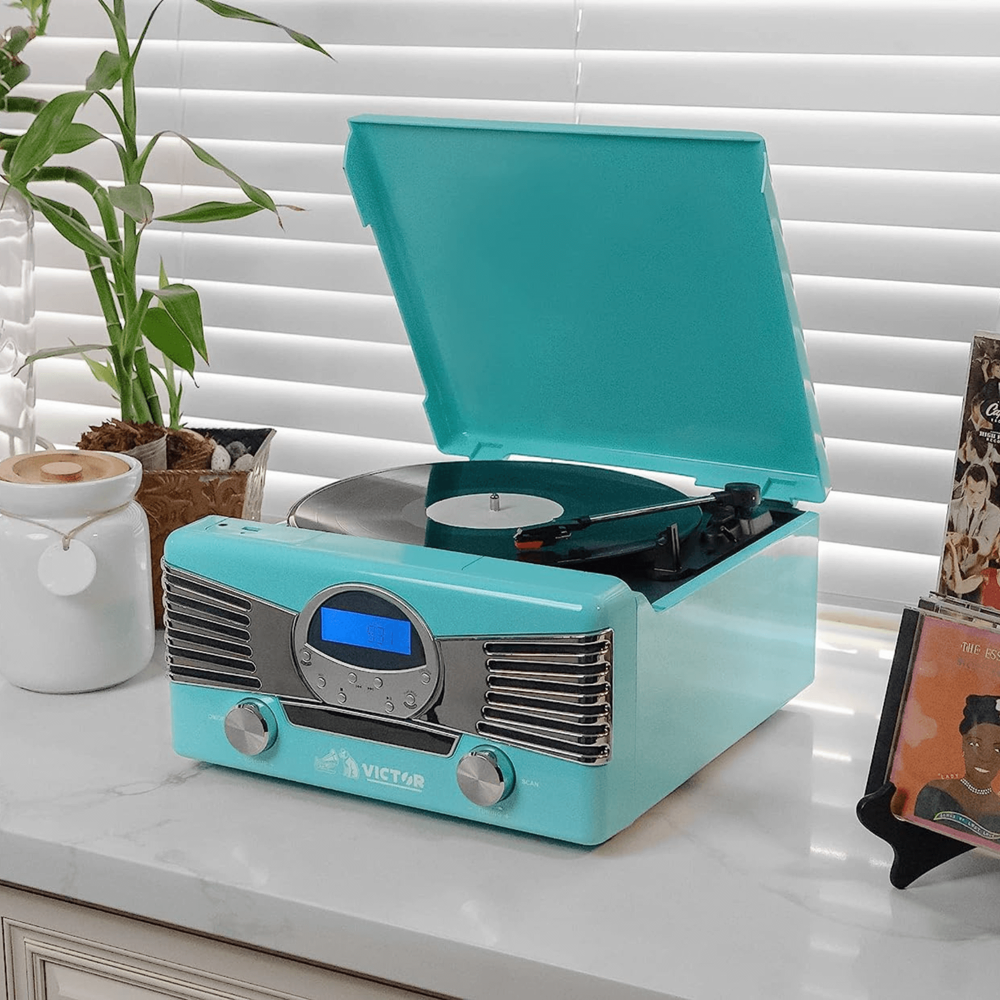 Victor Diner 7-in-1 Turntable Music Center with CD & MP3 Player and Bluetooth Function