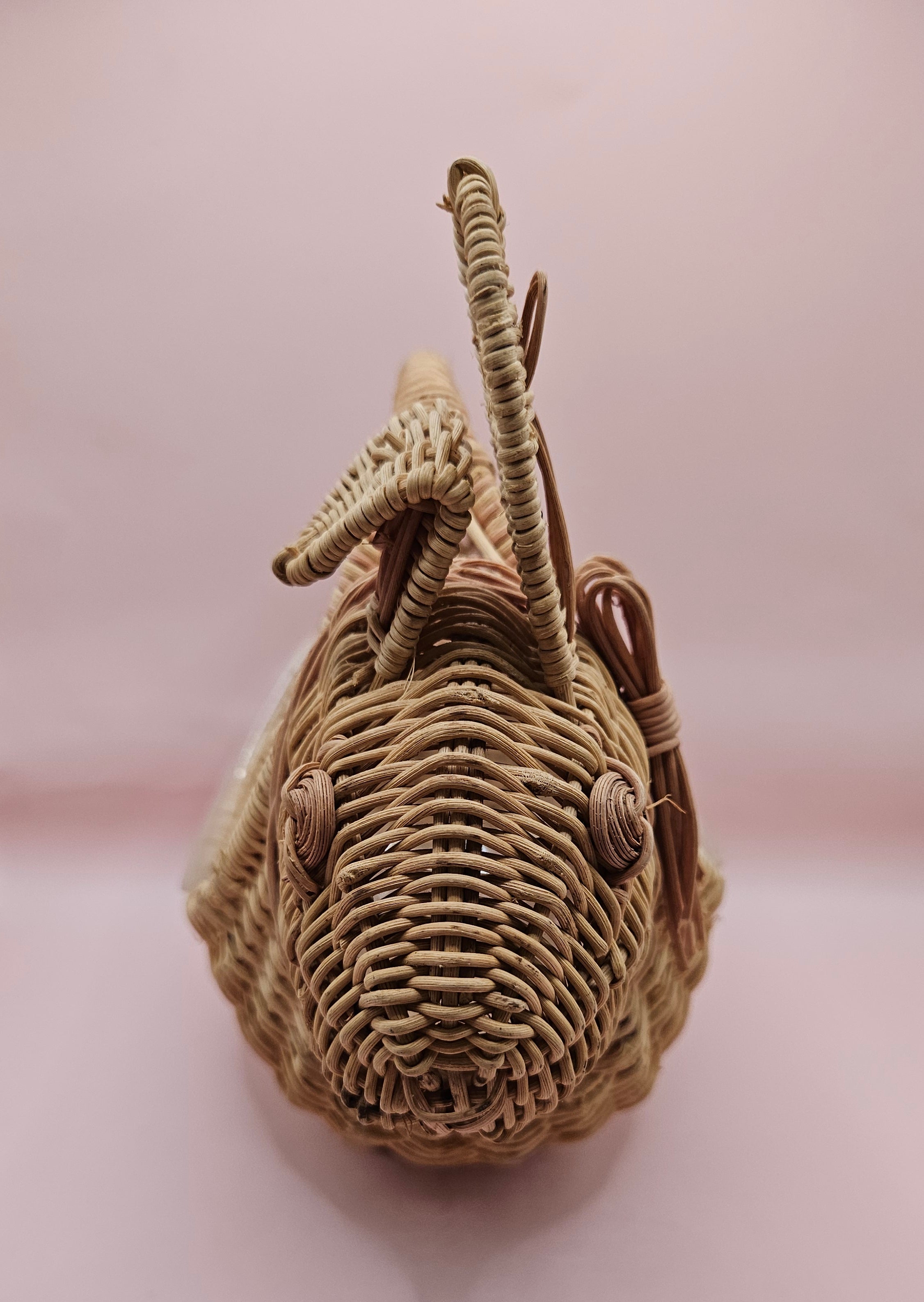 Vintage Wicker Bunny Basket – Handwoven Animal-Shaped Easter or Display Basket 10.5x5.5x8.25